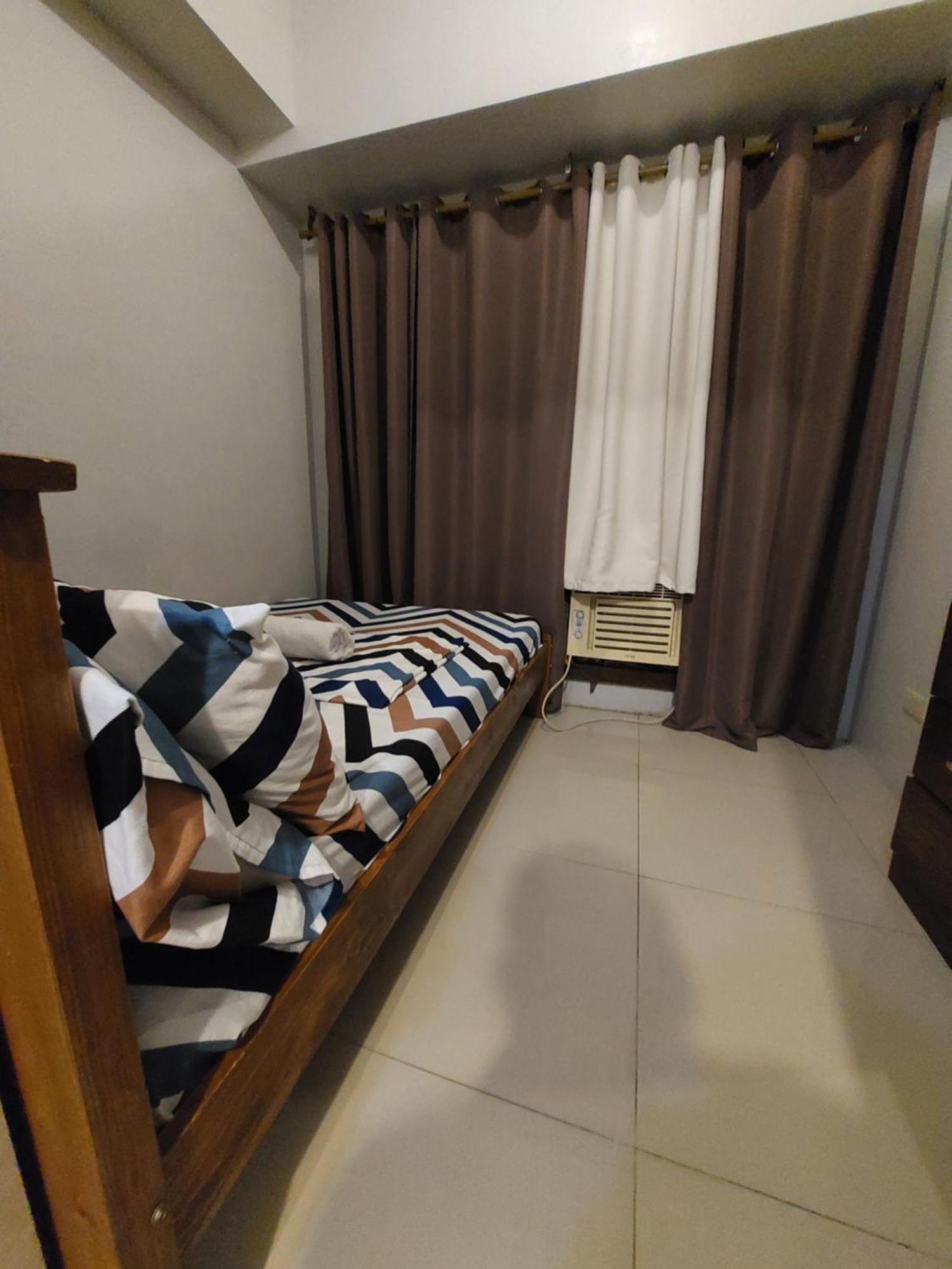 Sea Residences Moa Jaylord Place Manila Exterior foto